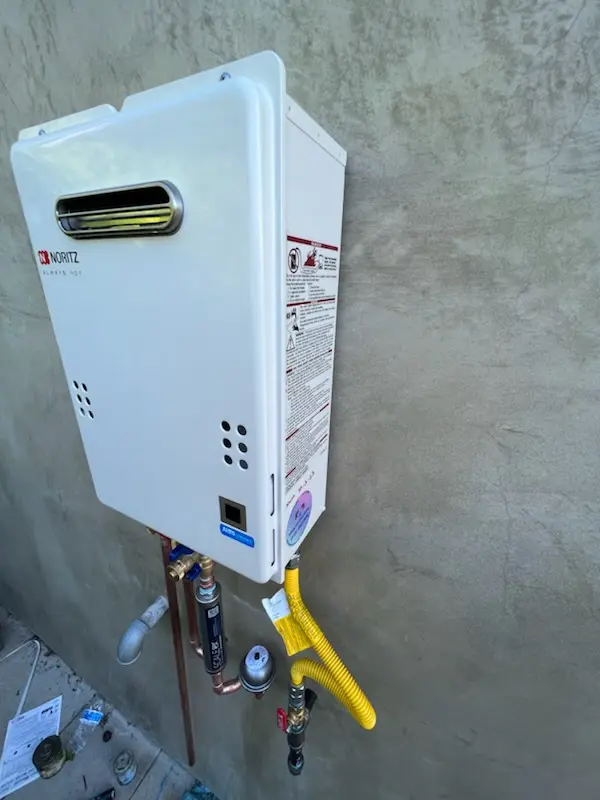 Tankless water heater installation for Bucklodge homes